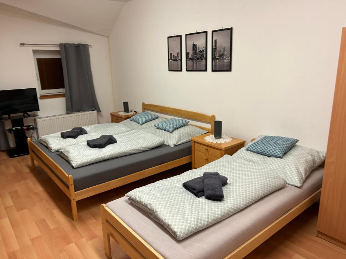 Konde Apartments D Dunajska Streda Bagian luar foto